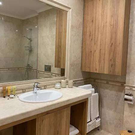 Grand Karavel Centre