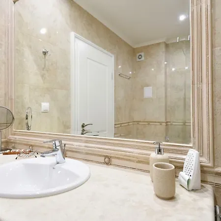 Grand Karavel Centre Varna